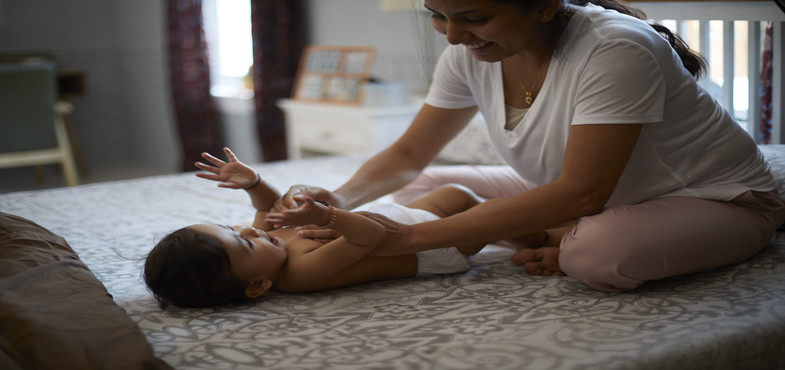 baby-massage-techniques-header.jpg